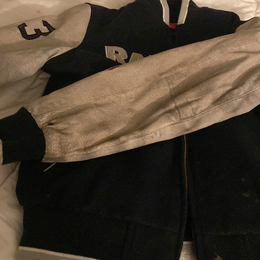 Raiders jacket - Picture 7 of 11